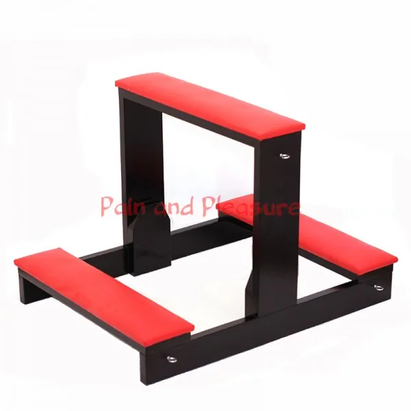 Klekačka s červeným polstrováním