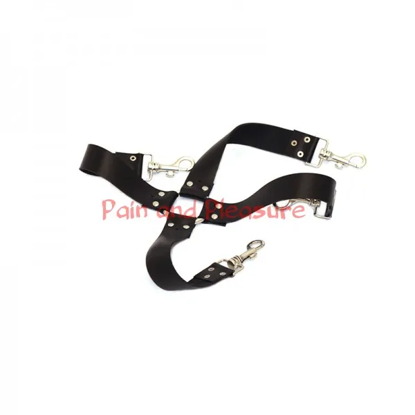 Kožený poutací kříž